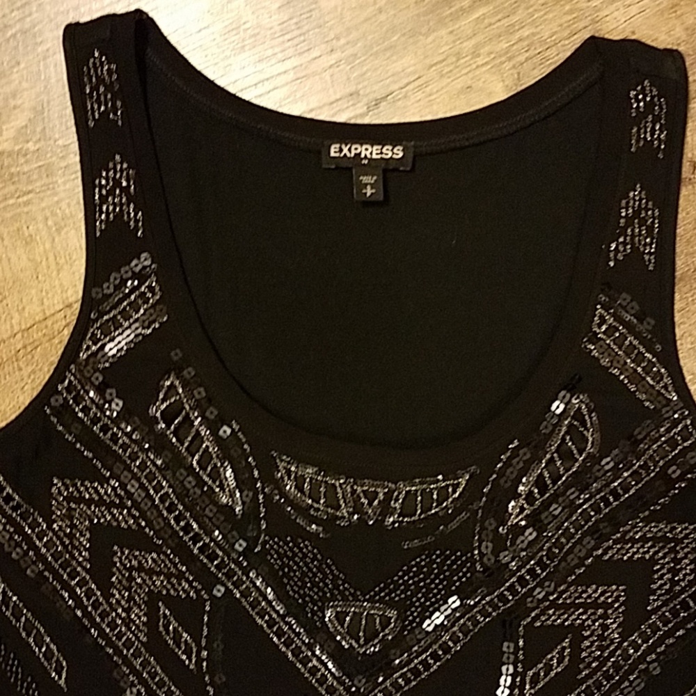 Express Top Like New - Picture 3 of 8